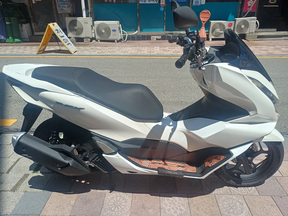 혼다 PCX 125 7