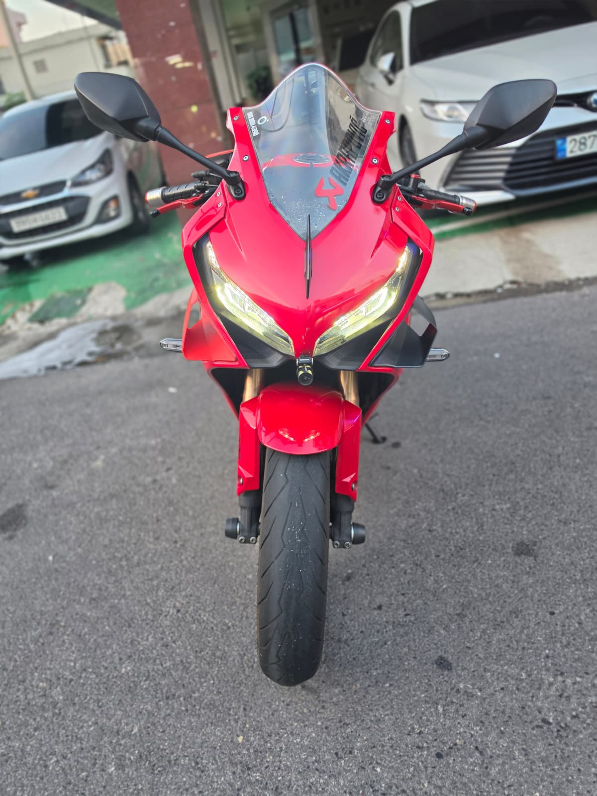 혼다 CBR 650 R MT 3