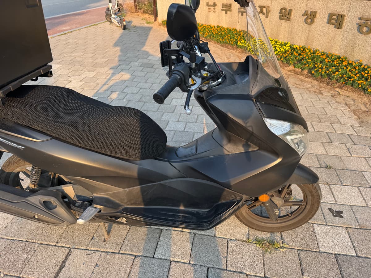 혼다 PCX 125 11