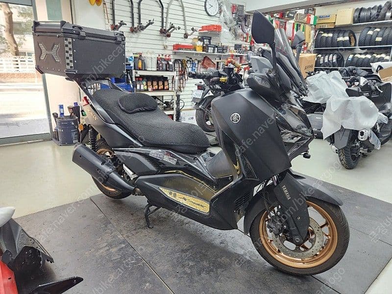 야마하 XMAX 300 ABS 3