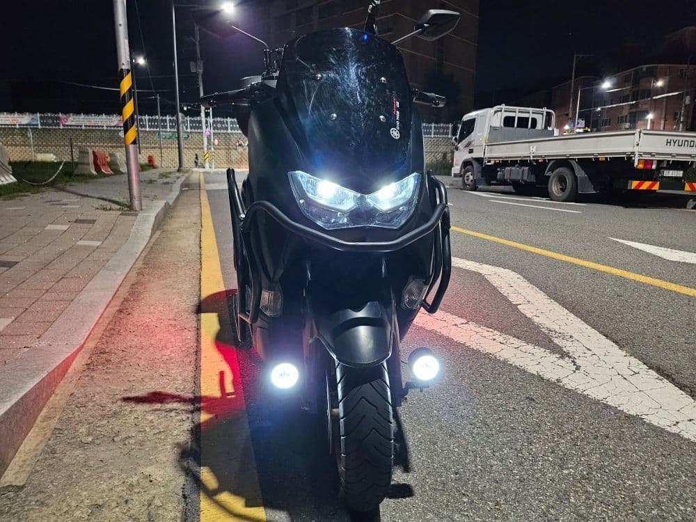 야마하 NMAX 125 5