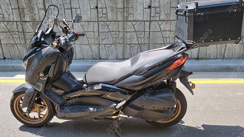 야마하 XMAX 300 ABS 3