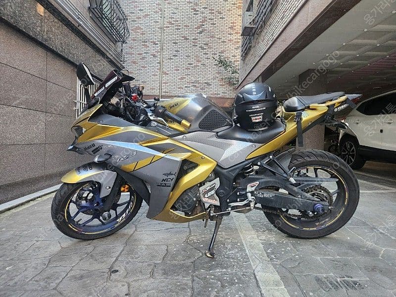 야마하 YZF R3 7