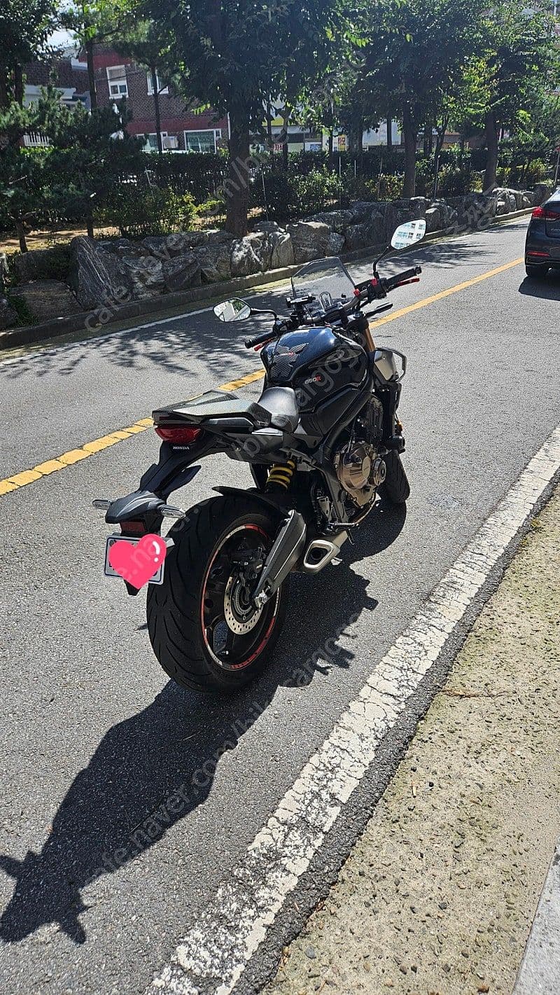 혼다 CB 650 R 4