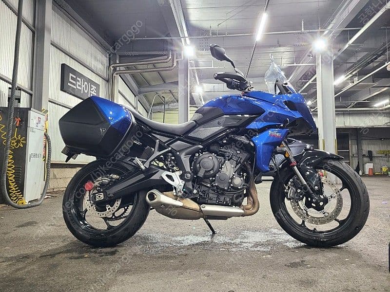 트라이엄프 타이거 스포츠 660 3