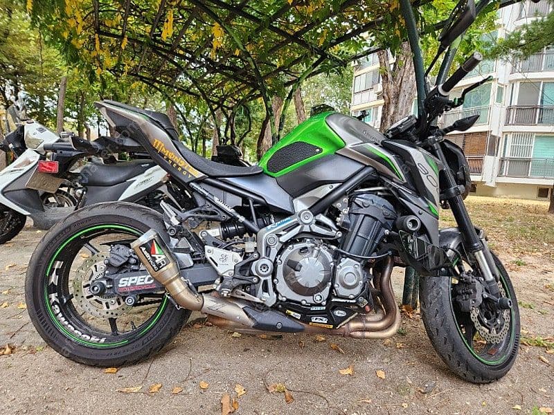 가와사키 Z 900 1