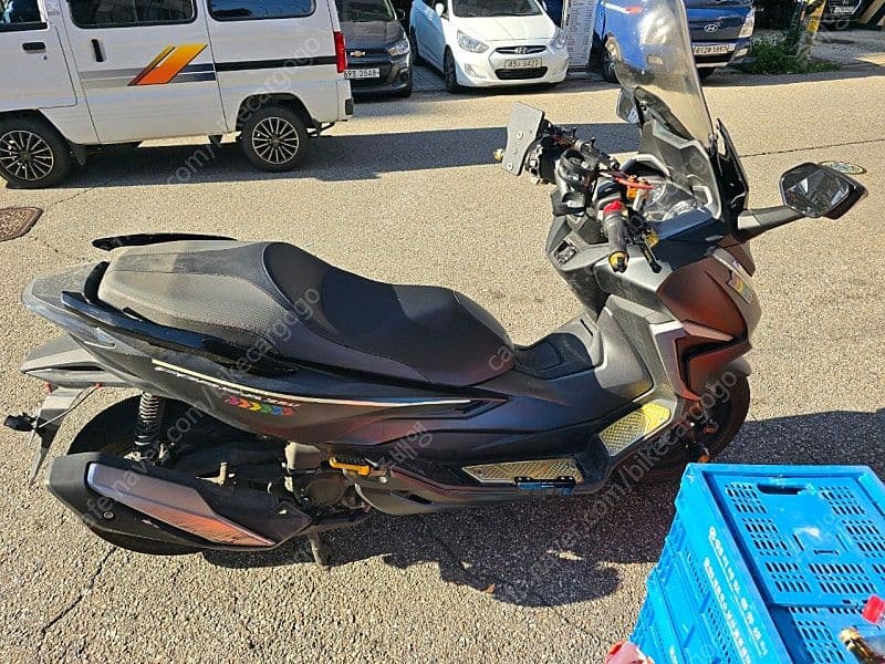 혼다 포르자 350 4