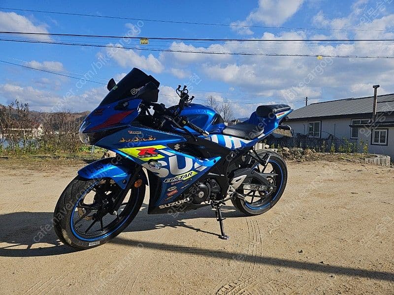 스즈키 GSX R 125 ABS 1