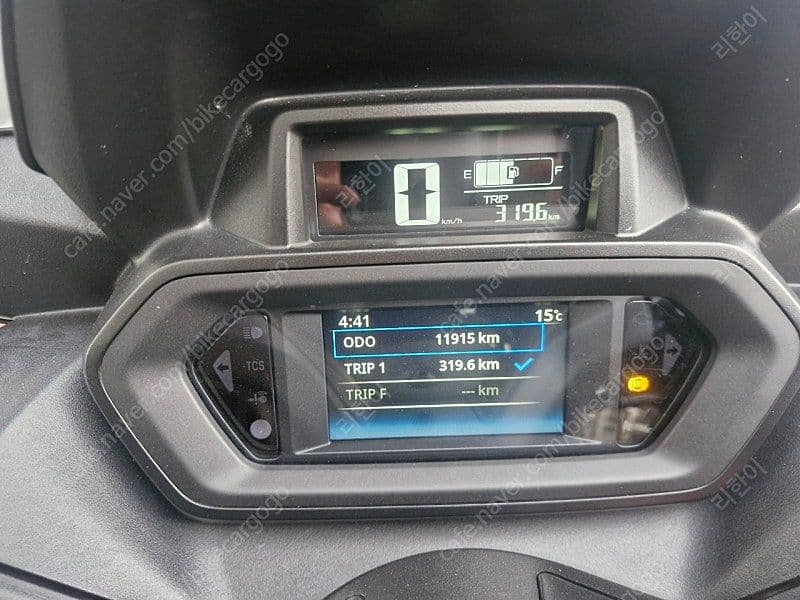 야마하 XMAX 300 ABS more