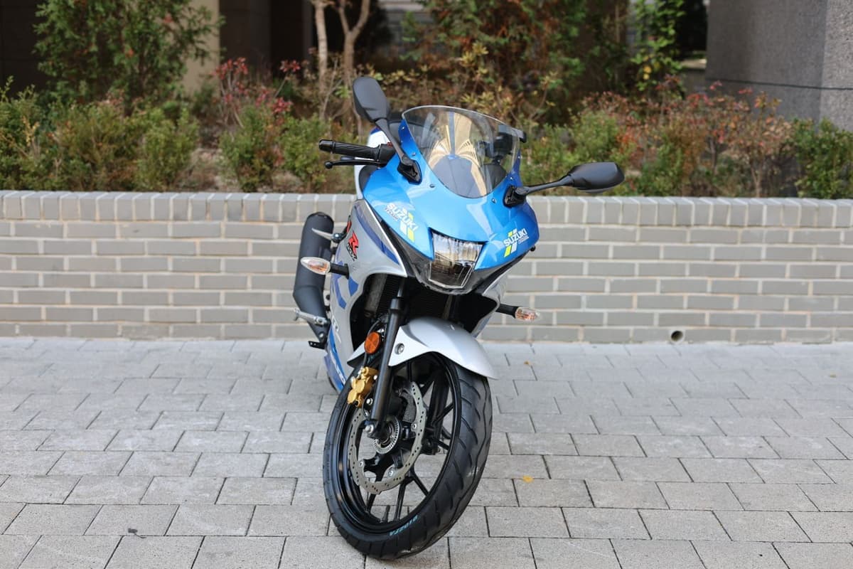 스즈키 GSX R 125 ABS 8