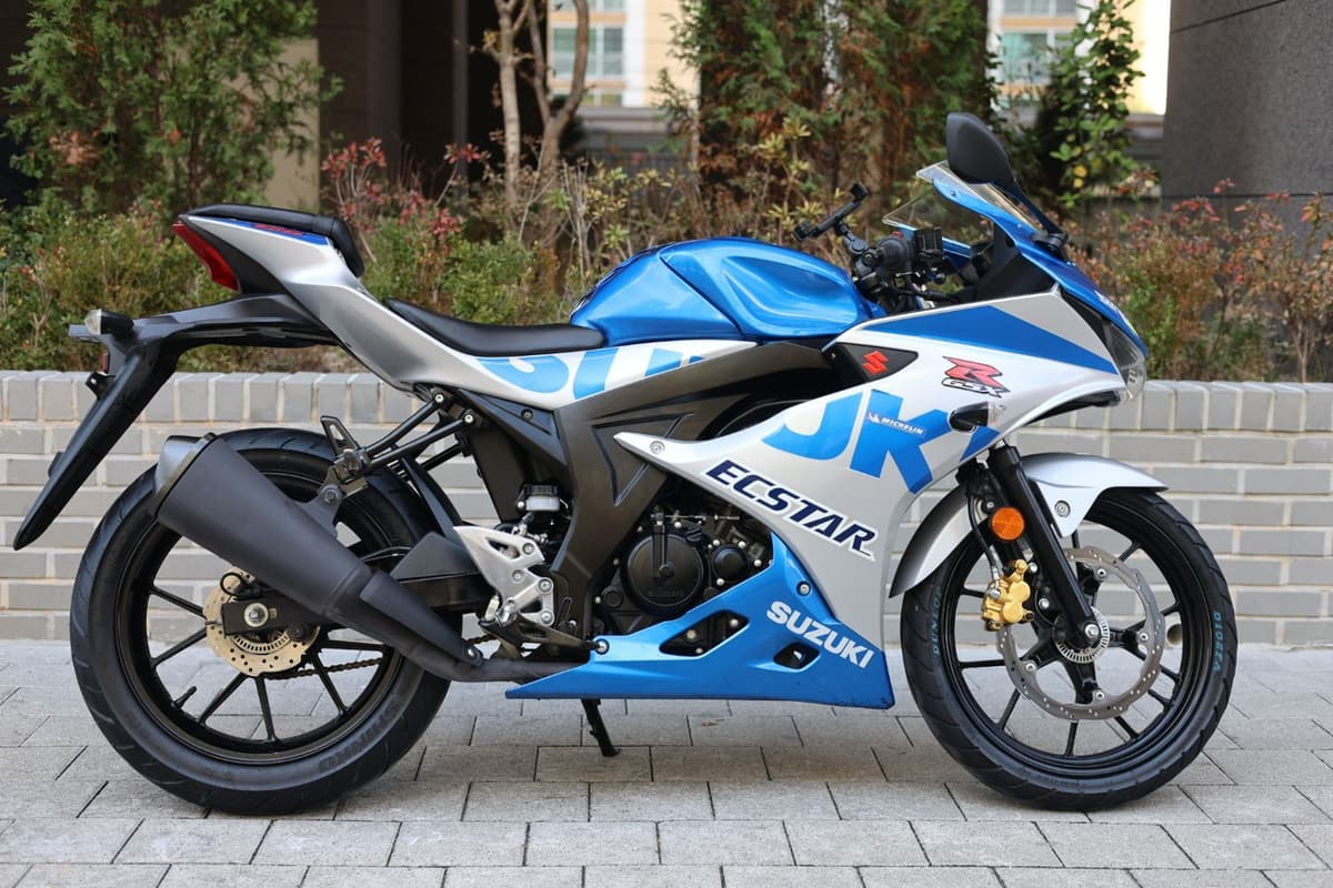 스즈키 GSX R 125 ABS 2