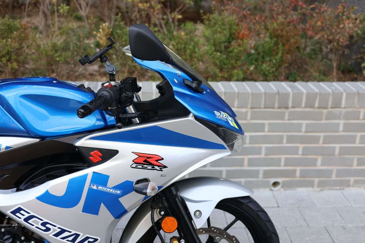 스즈키 GSX R 125 ABS 7