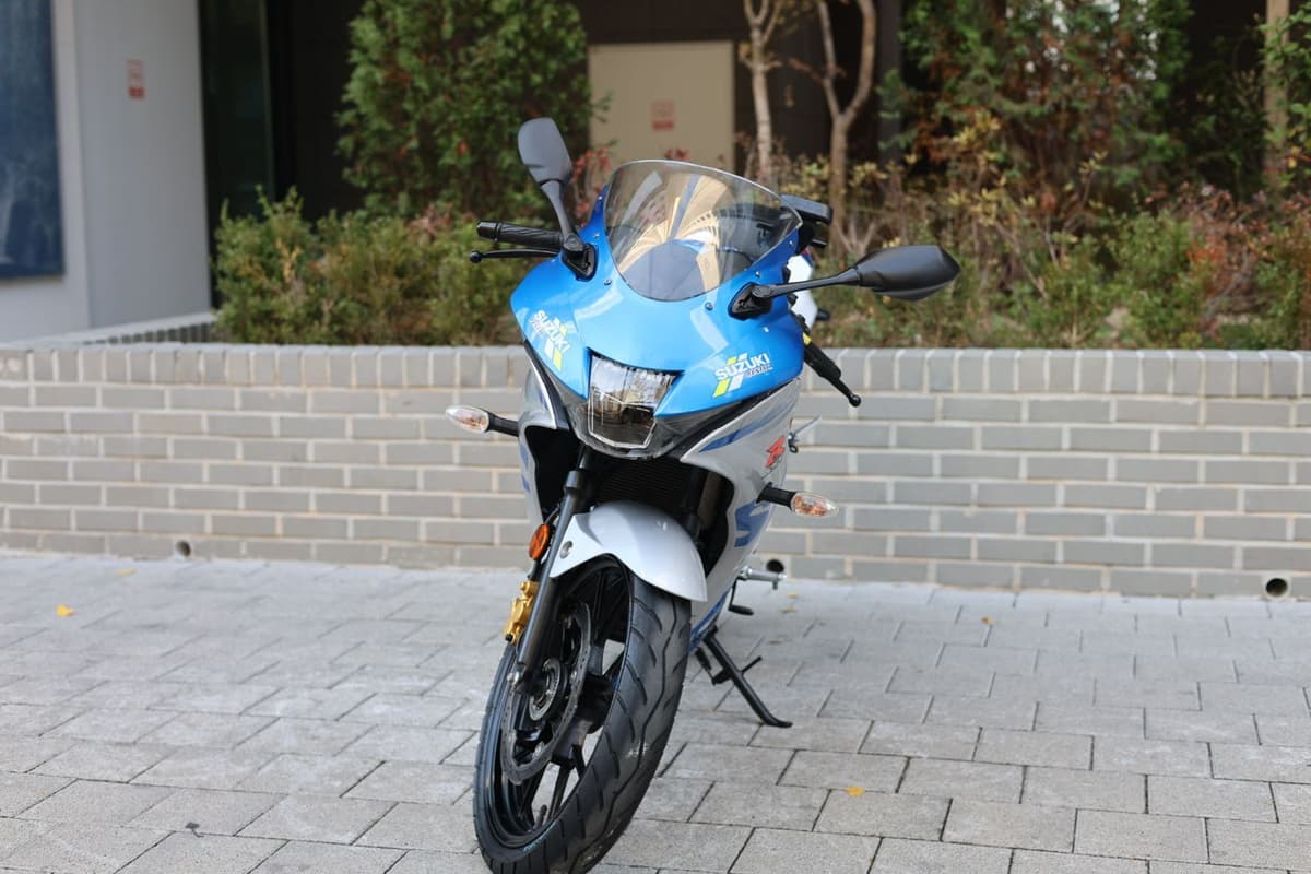 스즈키 GSX R 125 ABS 9