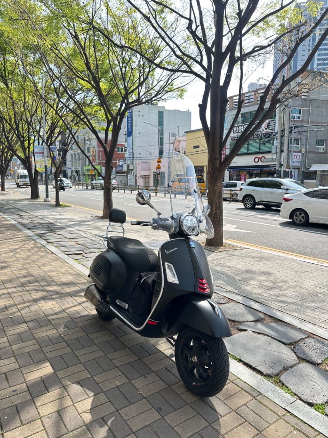 베스파 GTS 300 슈퍼스포츠 3