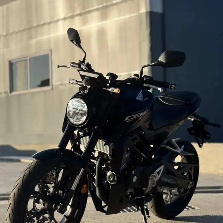 혼다 CB 125 R 10