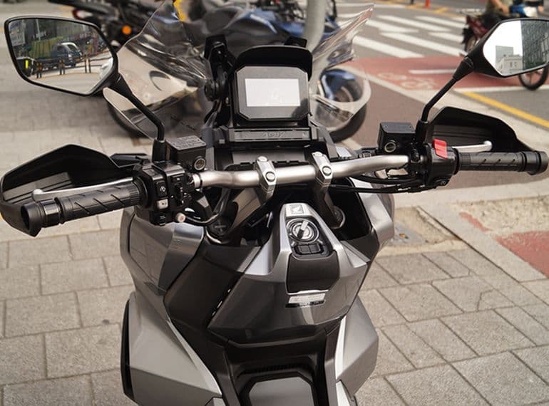혼다 ADV 350 5