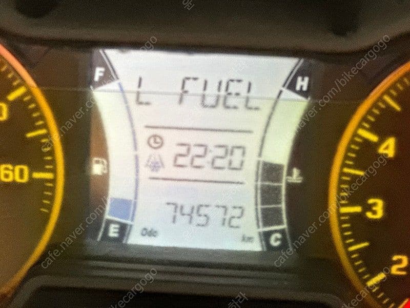 야마하 XMAX 300 ABS 11