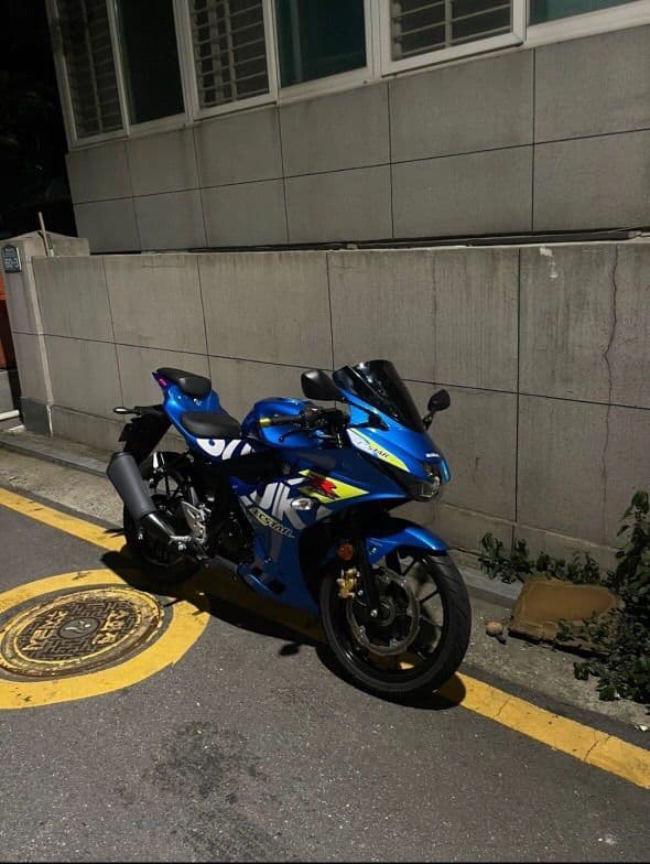 스즈키 GSX R 125 ABS 4