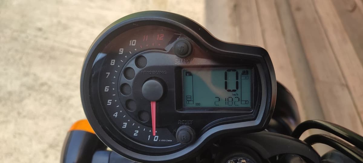 KR모터스 아퀼라 125 1