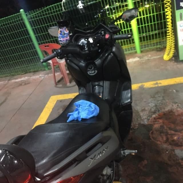 야마하 XMAX 300 ABS 4