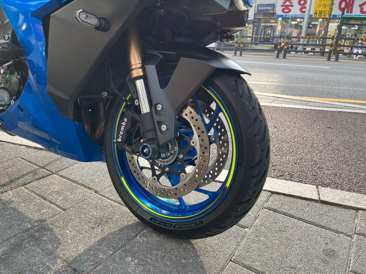 스즈키 GSX S 1000 GT 11