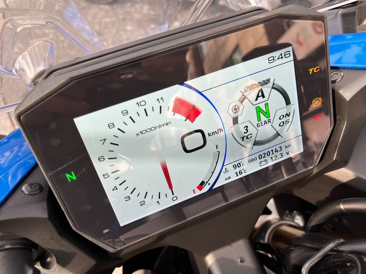 스즈키 GSX S 1000 GT 2