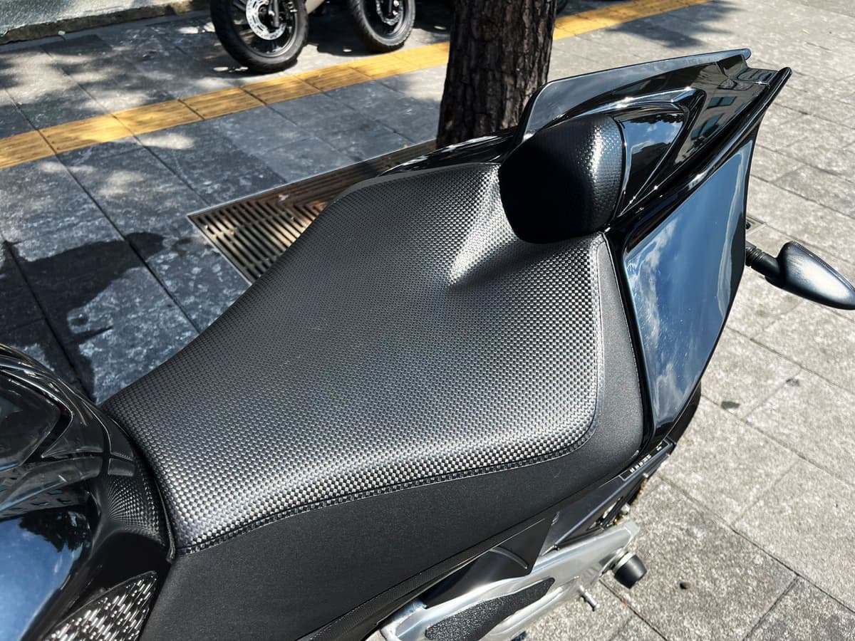 아프릴리아 투오노 V 4 1100 팩토리 4