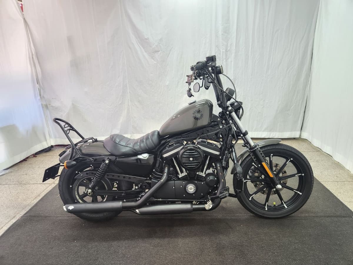 할리데이비슨 아이언 883 2