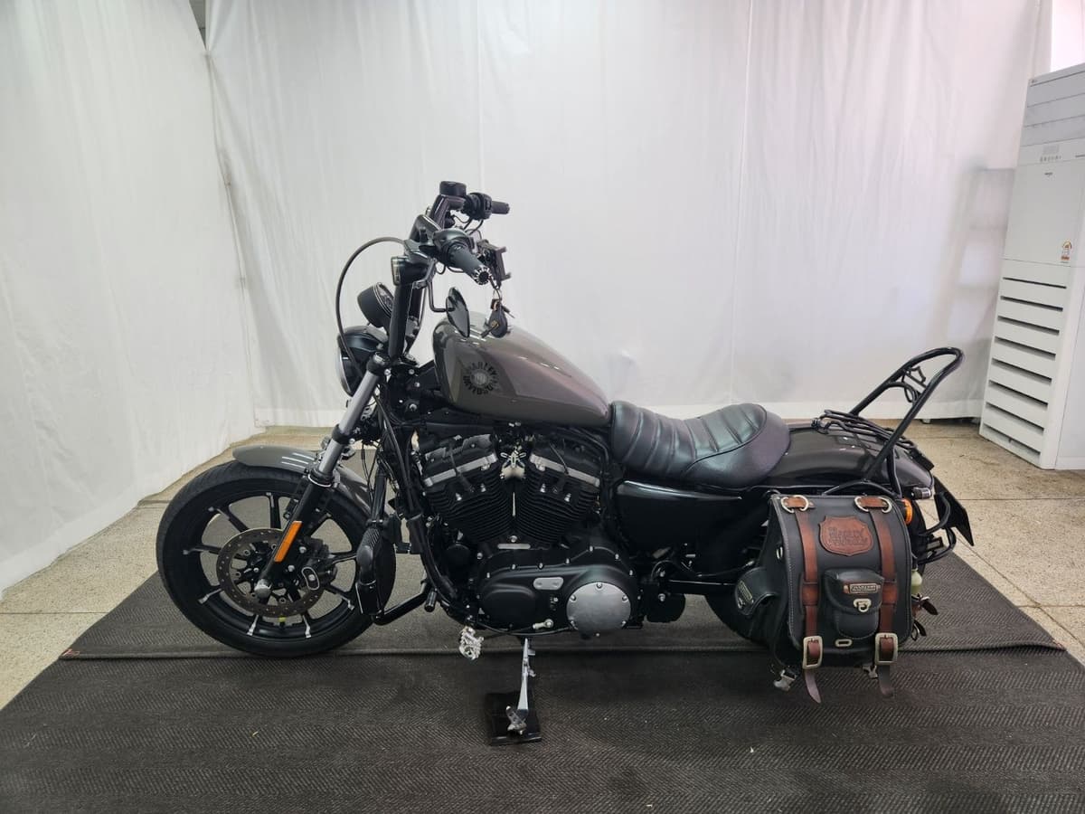 할리데이비슨 아이언 883 4