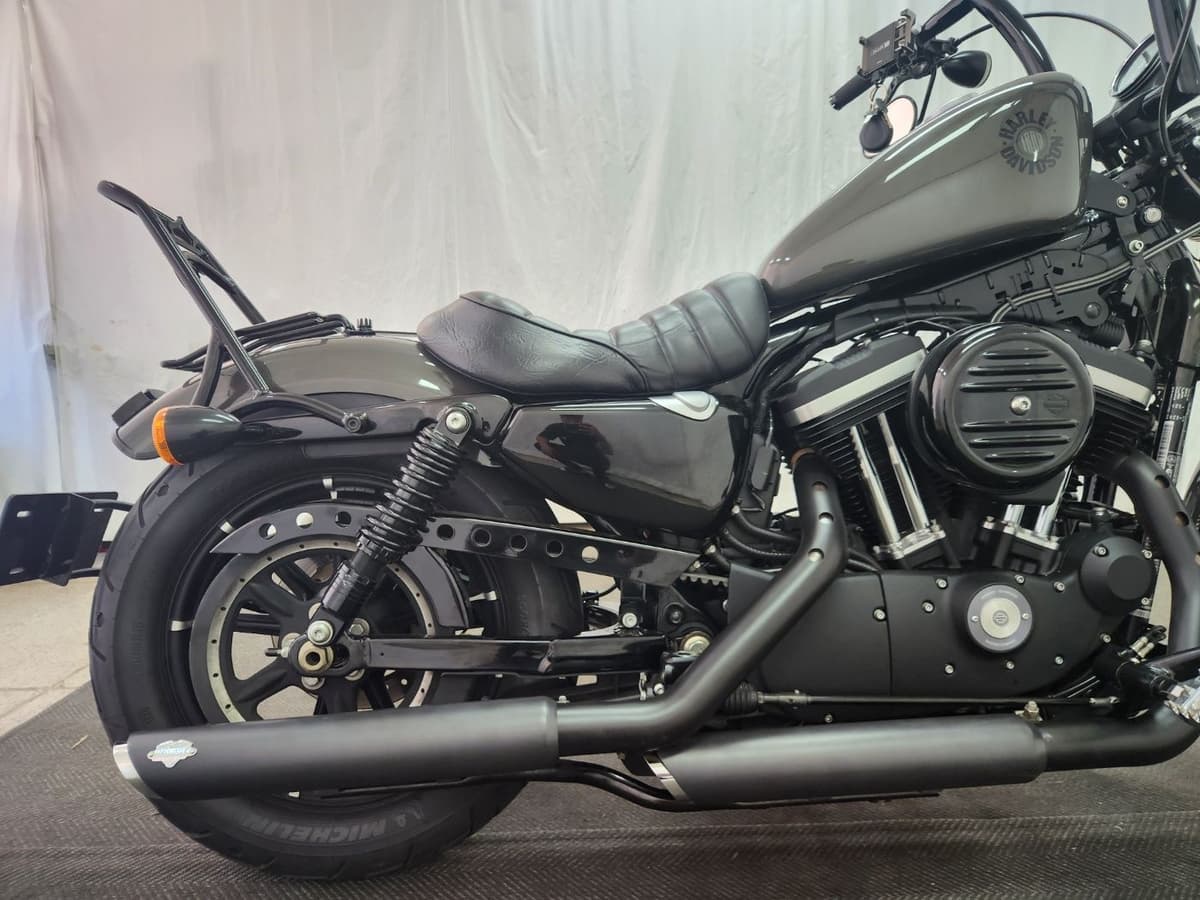 할리데이비슨 아이언 883 10