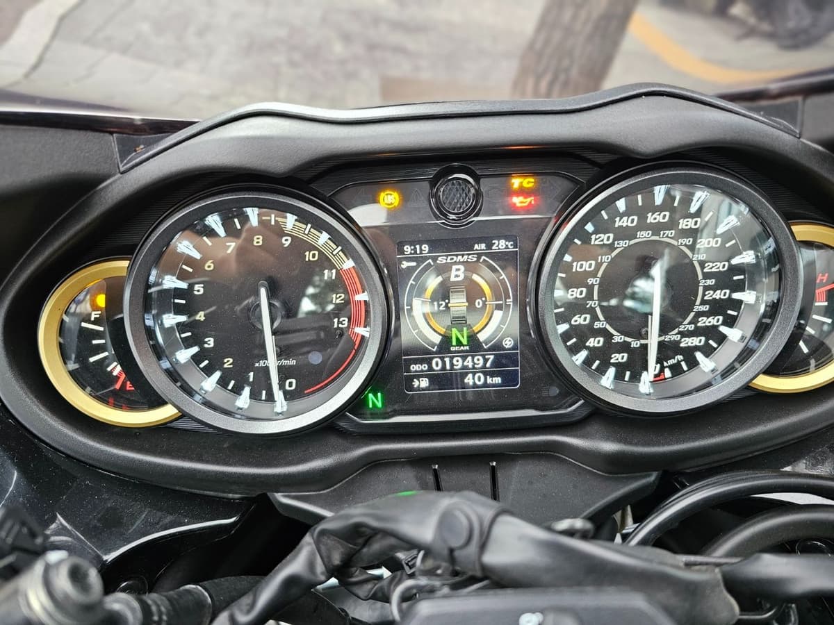 스즈키 하야부사 5