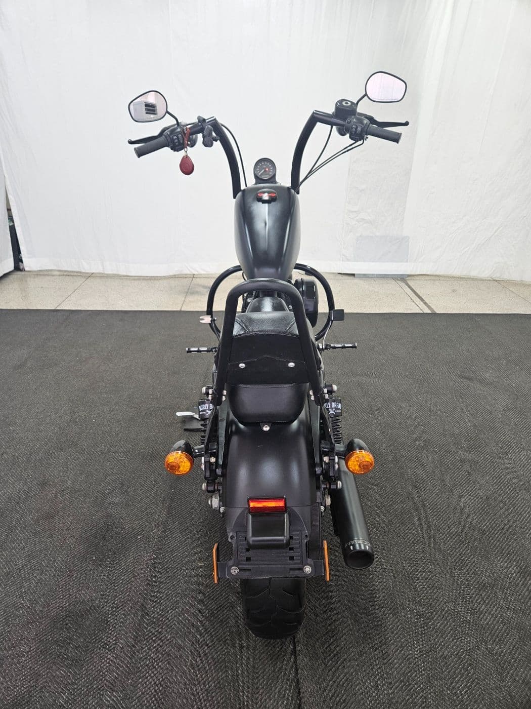 할리데이비슨 아이언 883 2