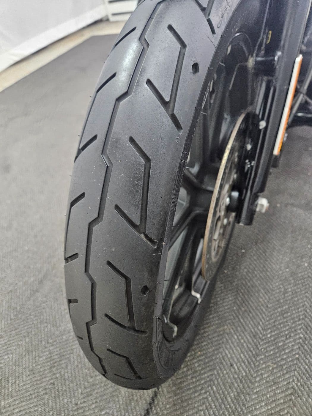 할리데이비슨 아이언 883 3