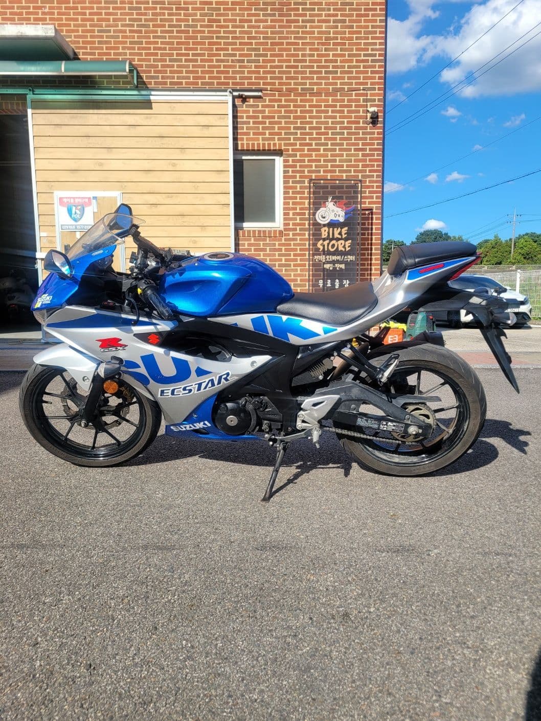 스즈키 GSX R 125 ABS 4