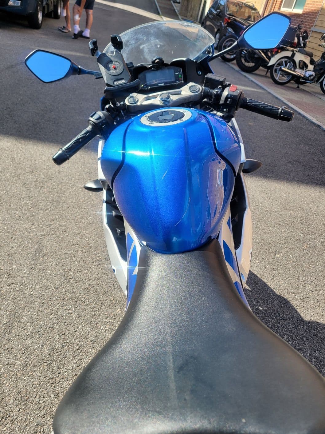 스즈키 GSX R 125 ABS 9