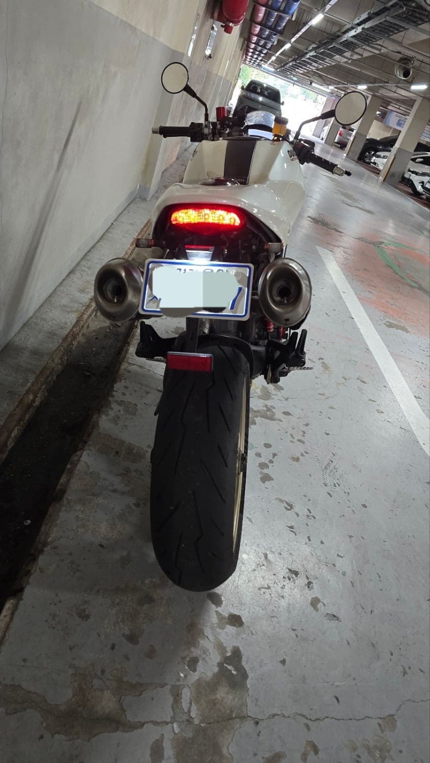 두카티 몬스터 1100 S 2