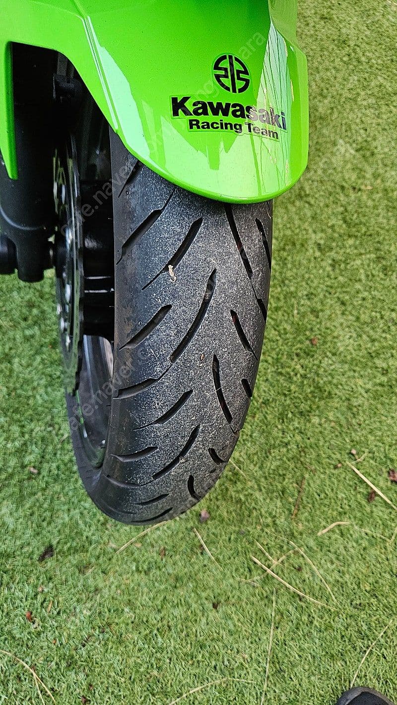 가와사키 닌자 400 ABS 4