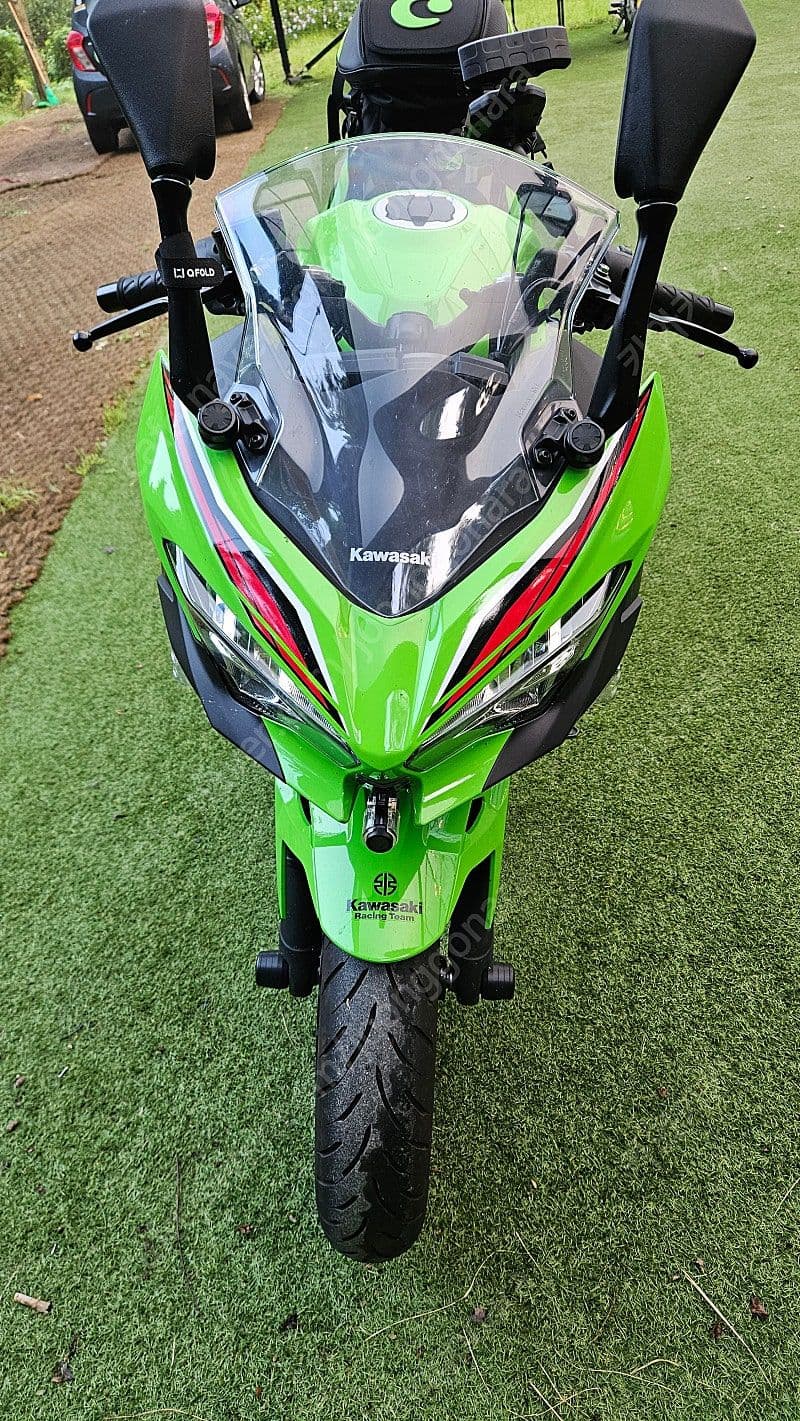 가와사키 닌자 400 ABS 1