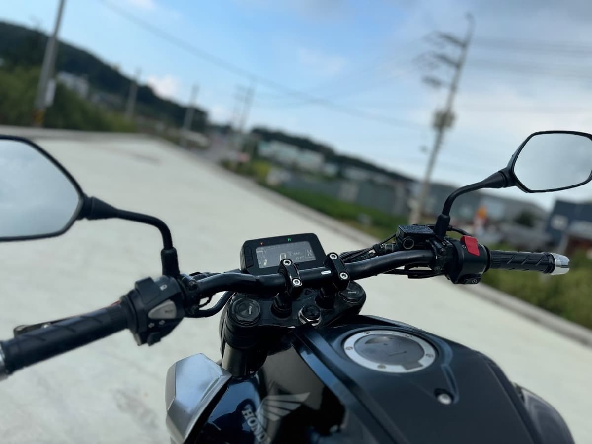 혼다 CB 125 R 7