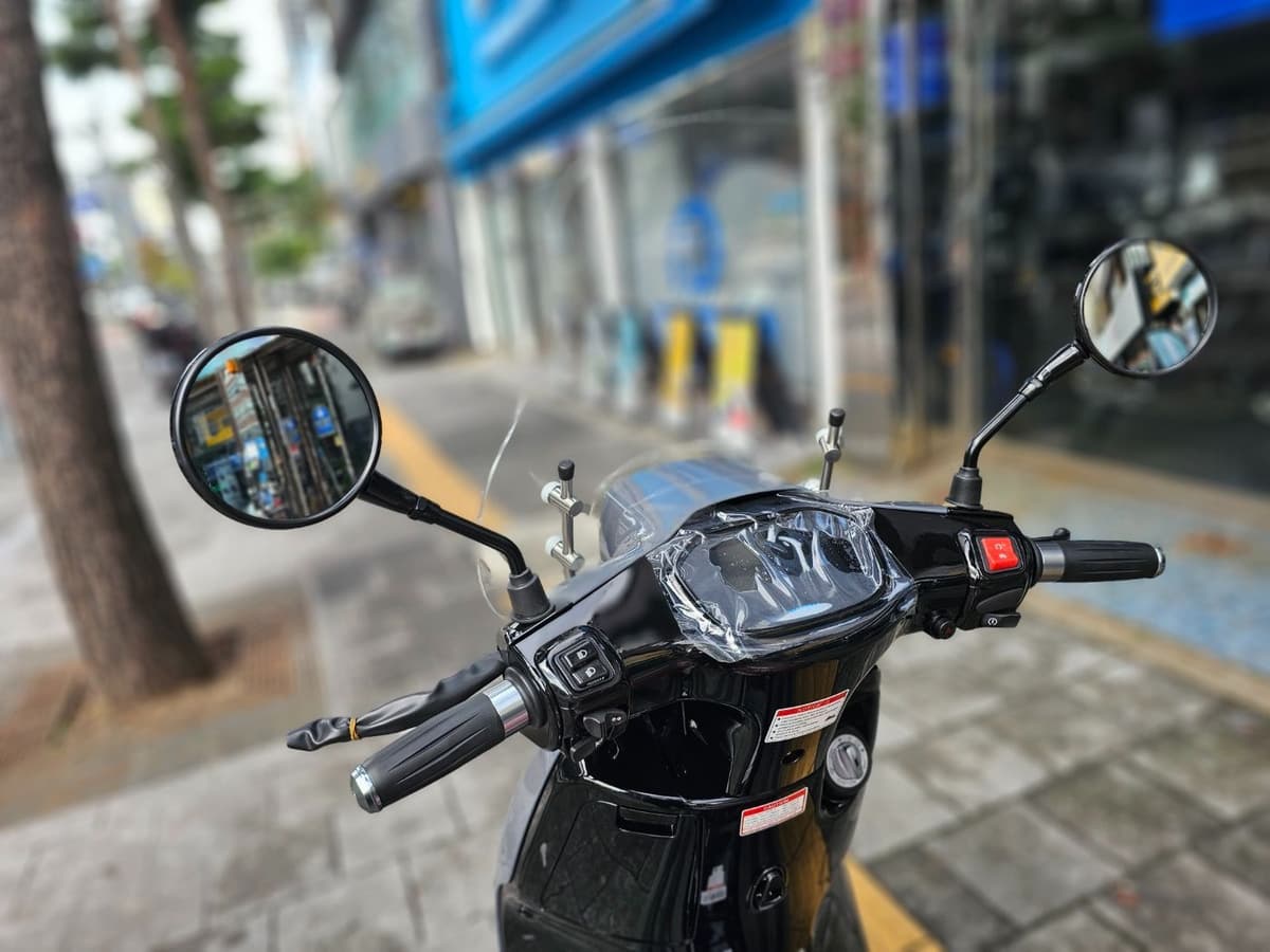 빅토리아 니키 125 more