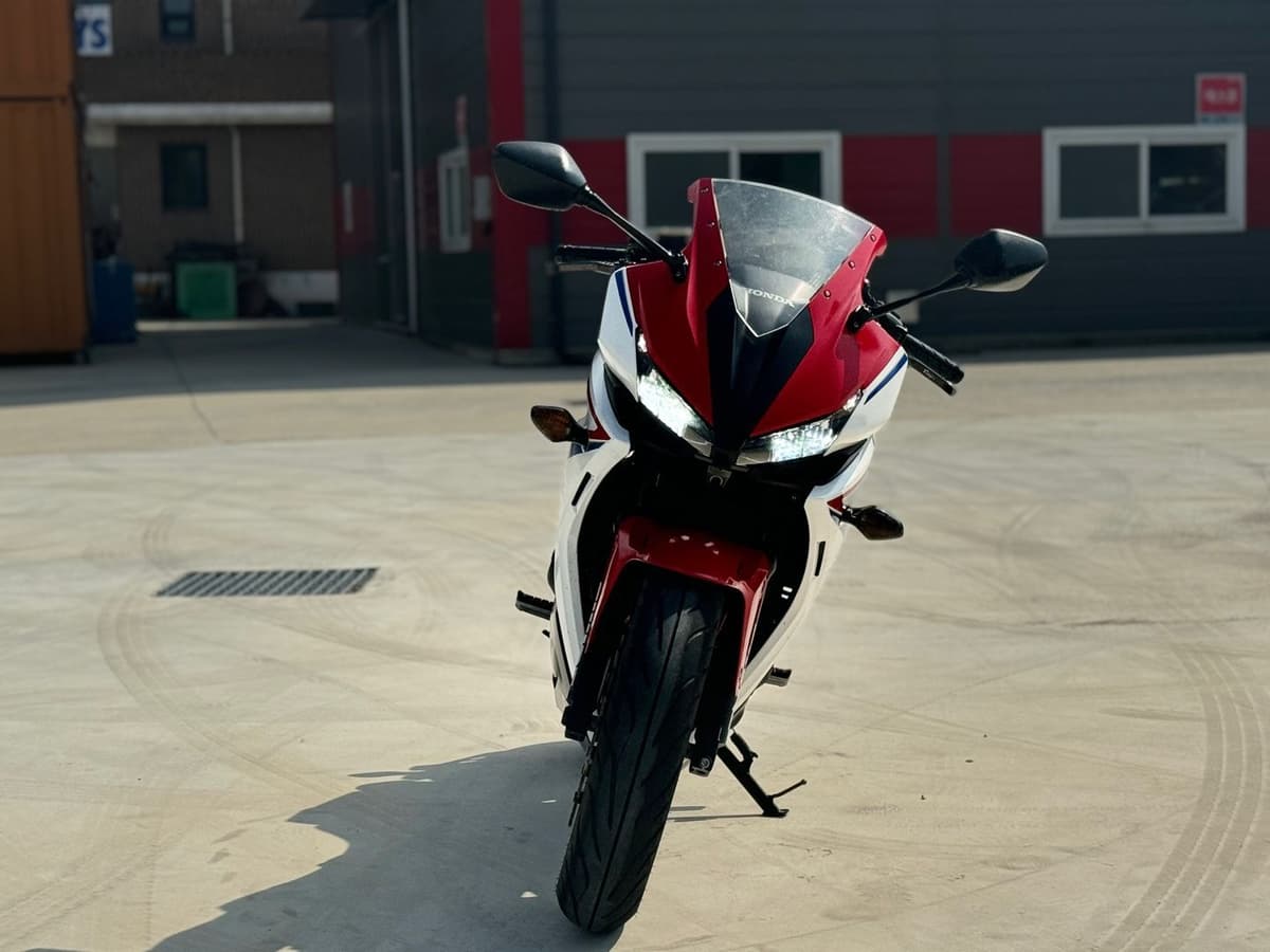 혼다 CBR 500 R 3