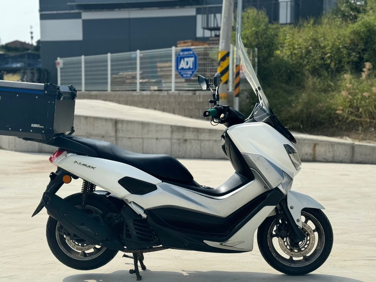 야마하 NMAX 125 4