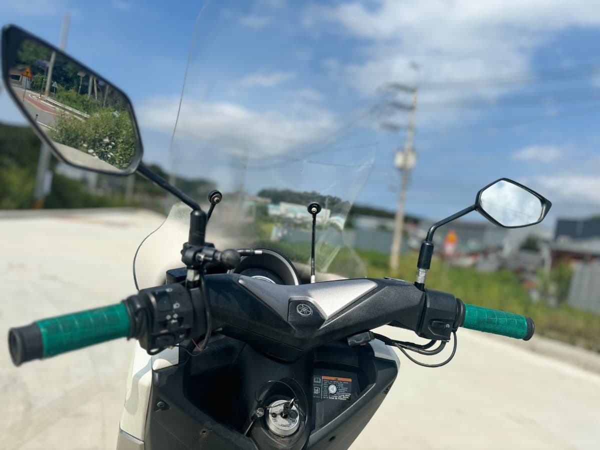 야마하 NMAX 125 8