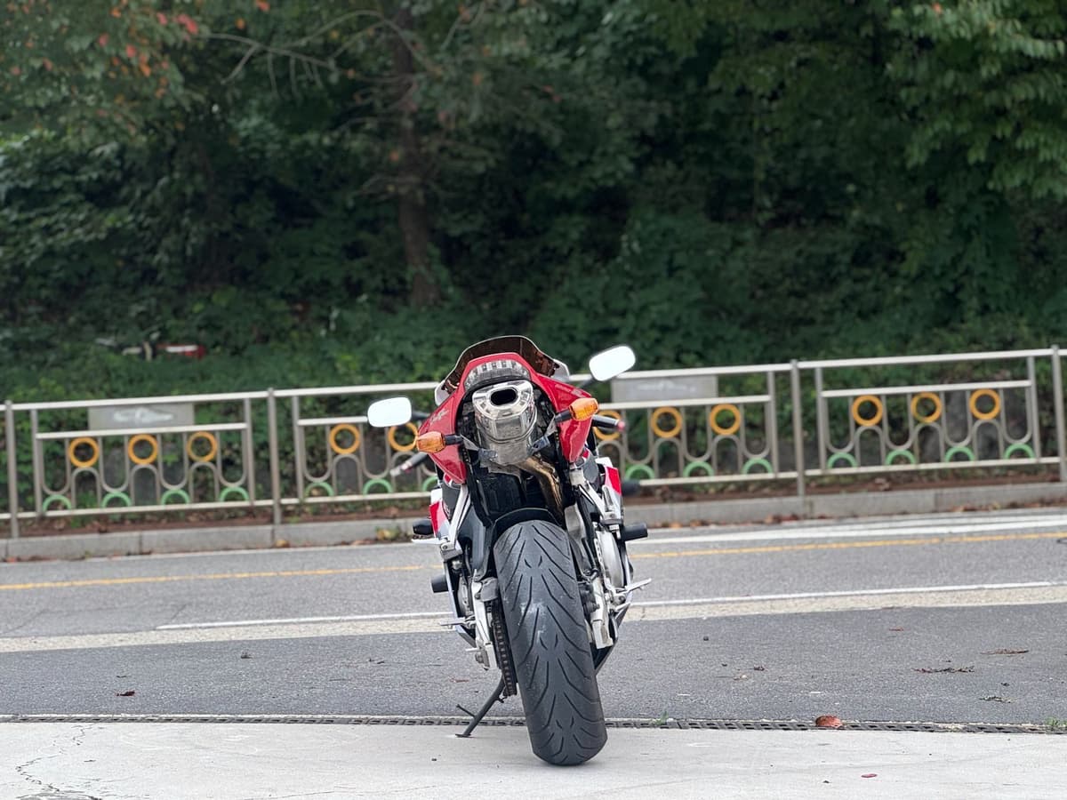 혼다 CBR 1000 RR 7