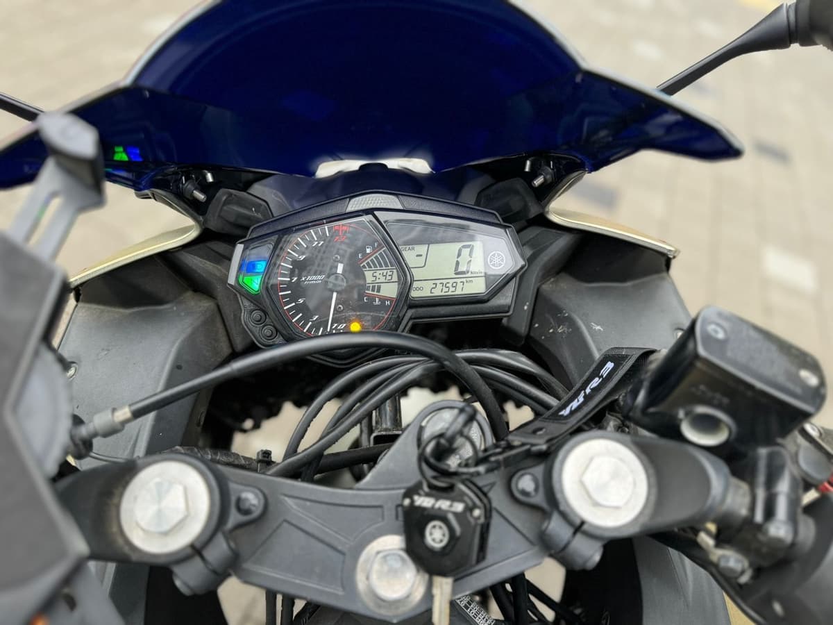 야마하 YZF R3 10