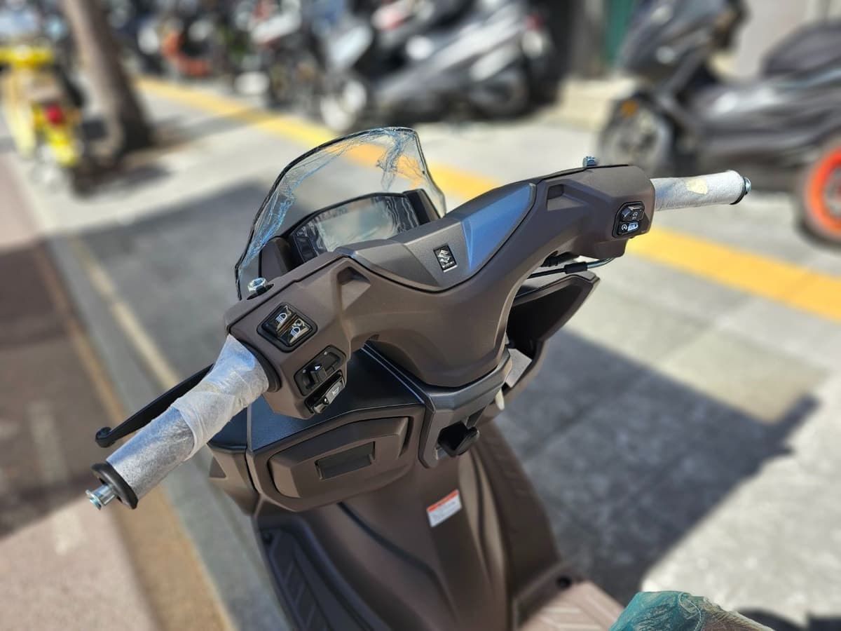 스즈키 버그만 125 more