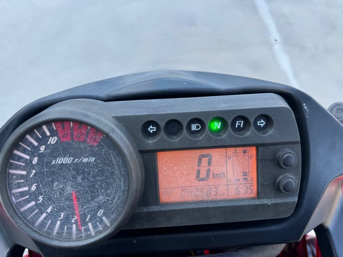 KR모터스 코멧 650 RC 9