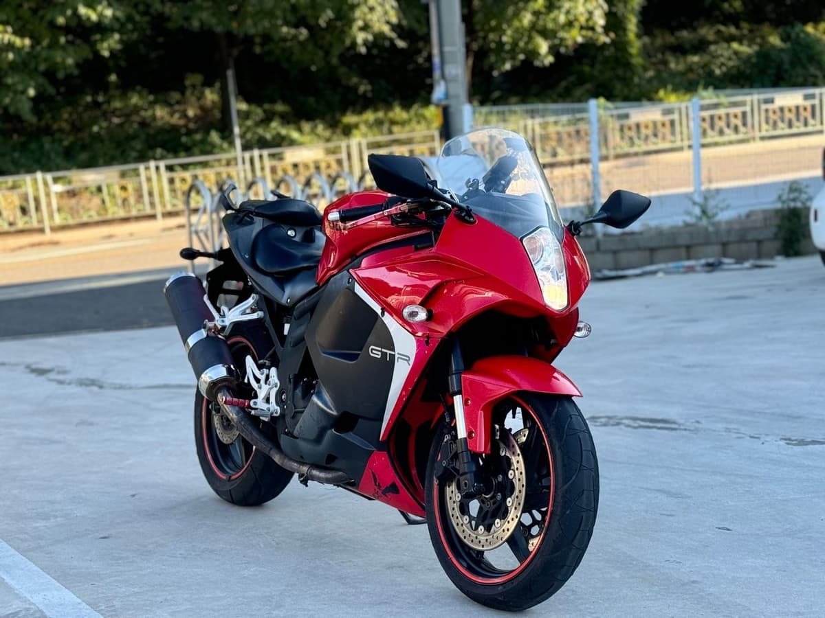 KR모터스 코멧 650 RC 1