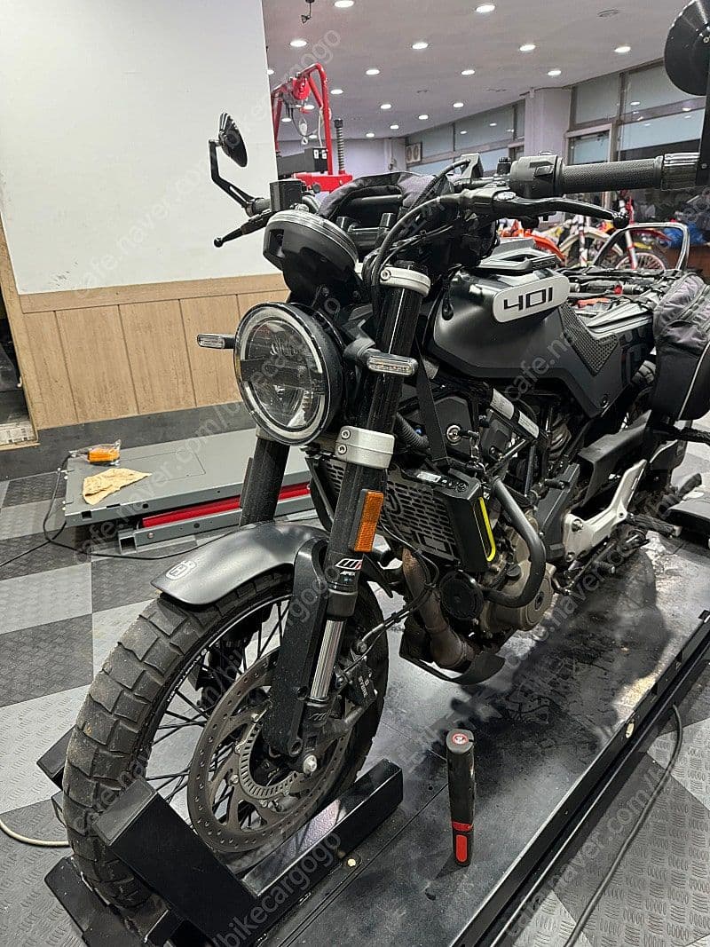 허스크바나 스바르트필렌 401 2