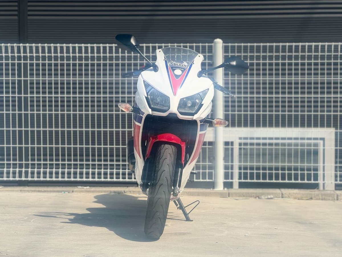 혼다 CBR 300 R 8